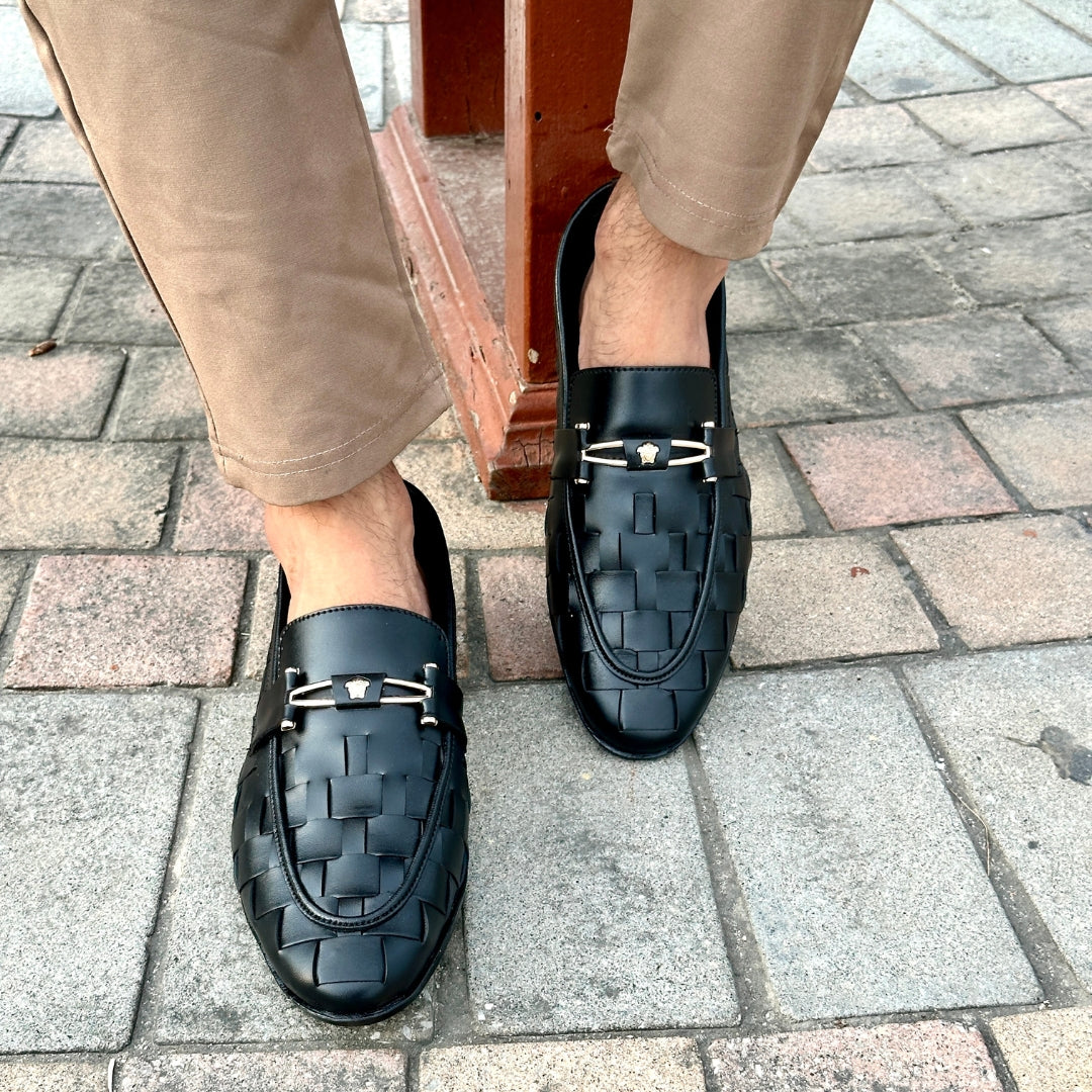 BRAIDED STRAP BLACK LOAFERS