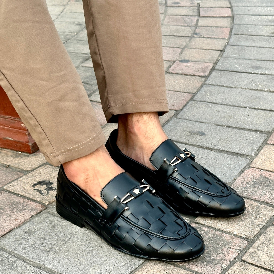 BRAIDED STRAP BLACK LOAFERS