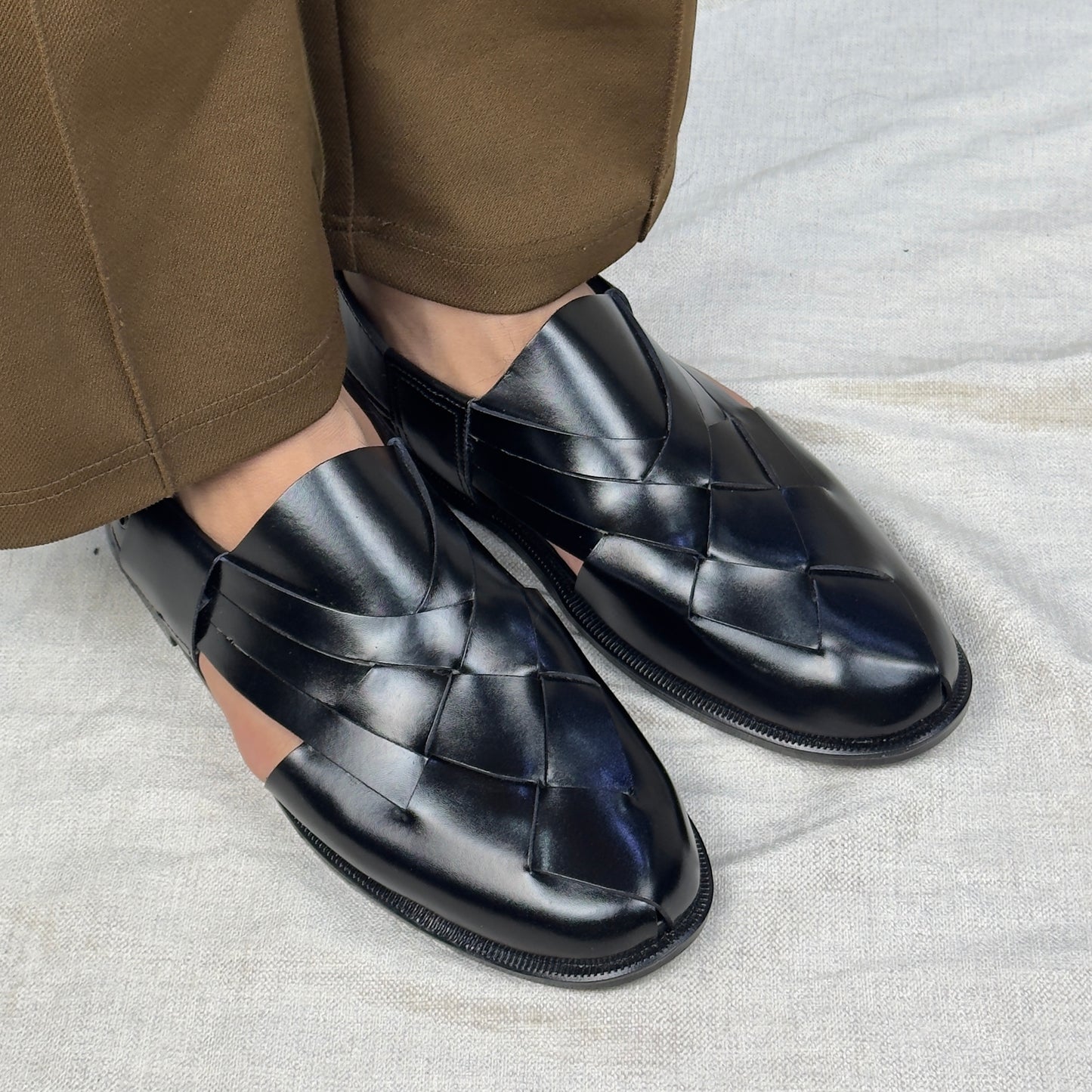 BLACK STRAP PESHWARI