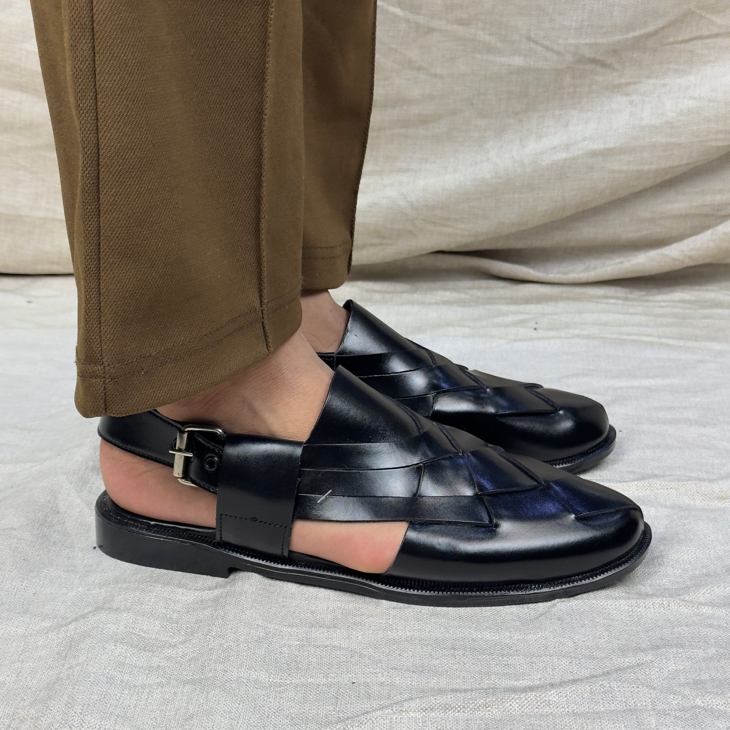 BLACK STRAP PESHWARI