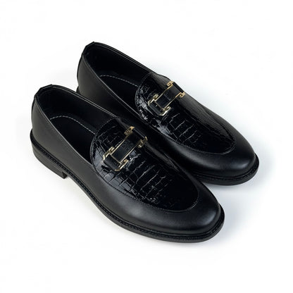 BLACK PATENT LOGO FORMAL