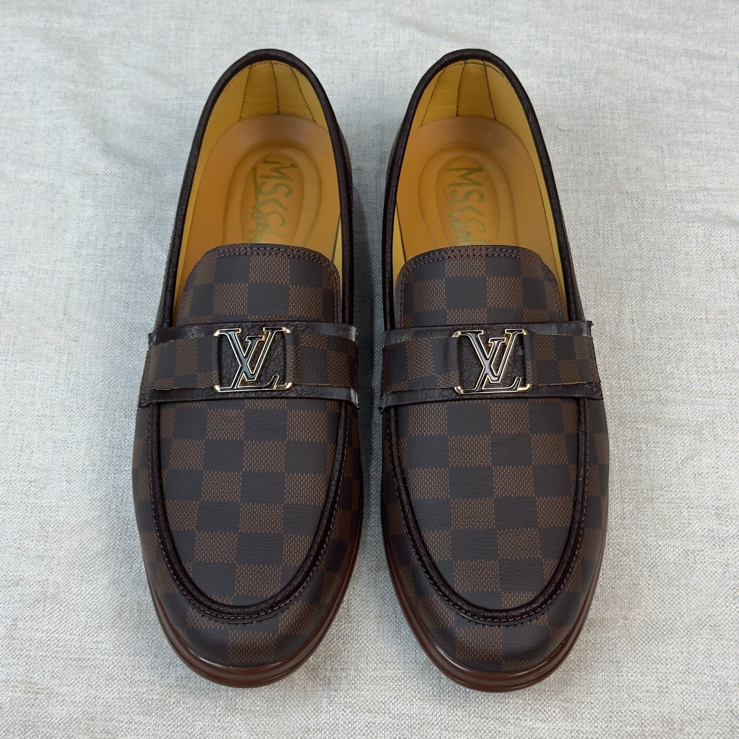 BROWN LV CHEAK