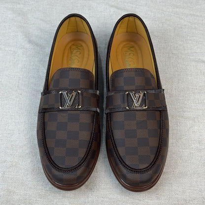 BROWN LV CHEAK