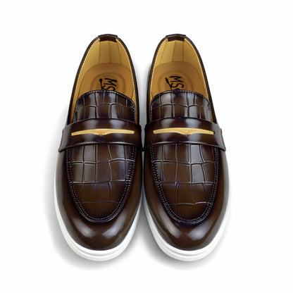 CHERRY PATENT MEDICATED LOAFER