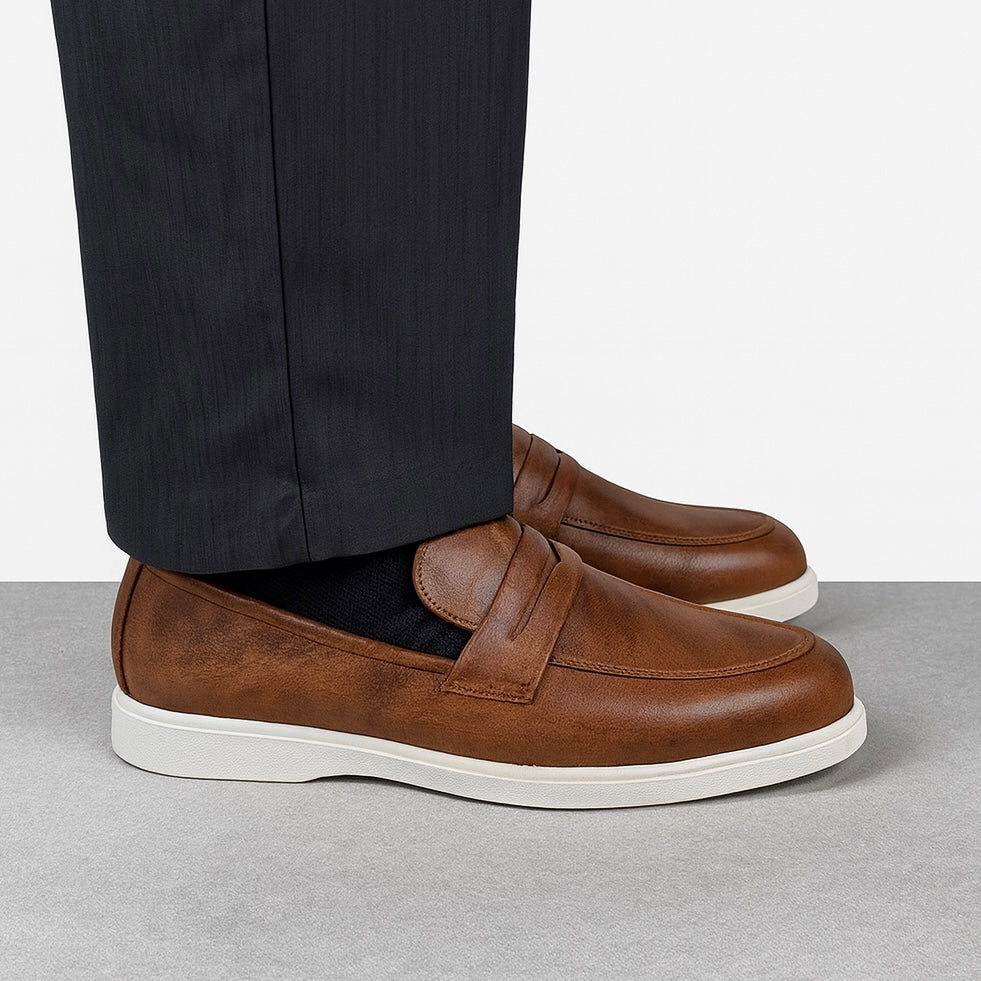 BROWN MENS MEDICATED SUED LOAFER